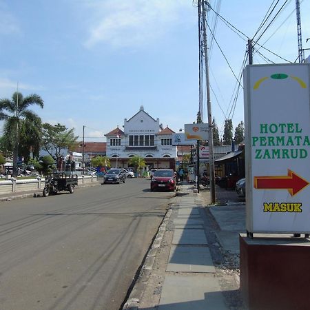 Hotel Permata Zamrud Cirebon Exteriér fotografie