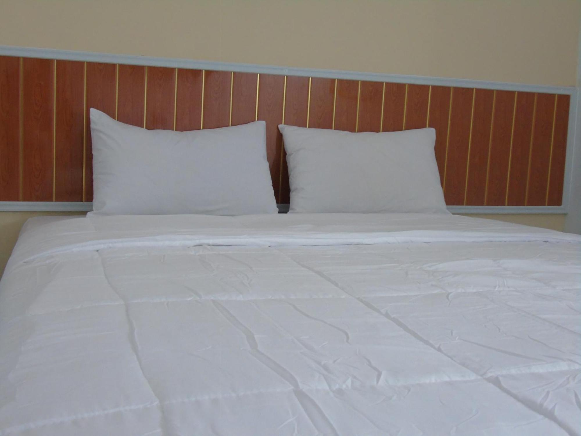 Hotel Permata Zamrud Cirebon Pokoj fotografie